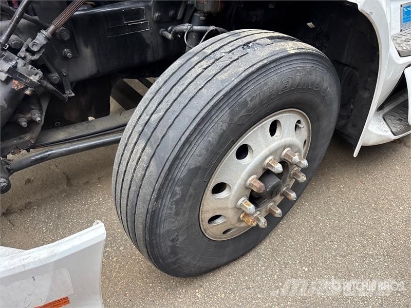 Peterbilt 579 Prime Movers