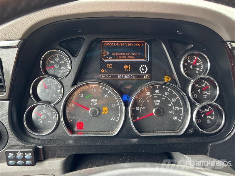 Peterbilt 579 Prime Movers