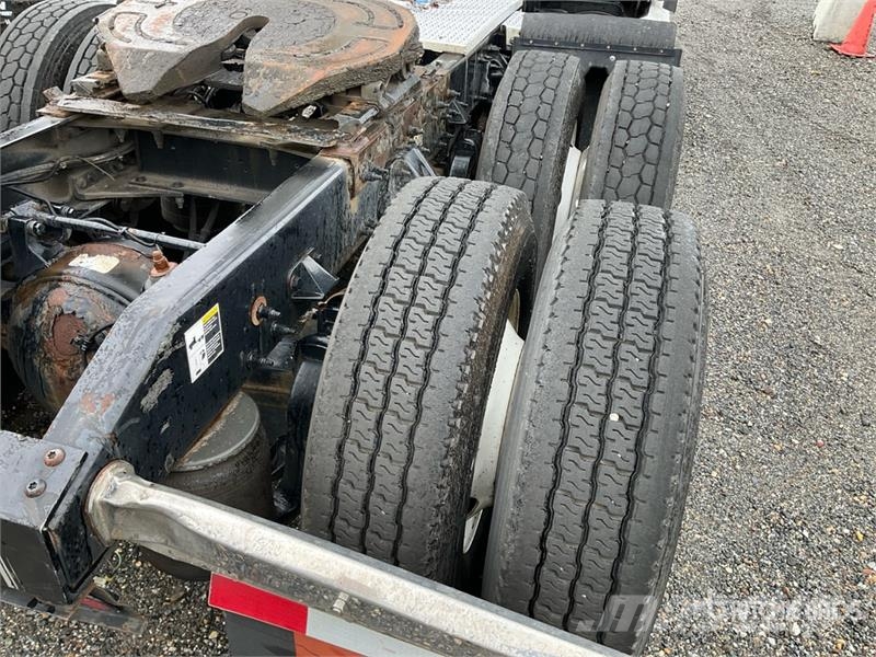 Peterbilt 579 Tractor Units