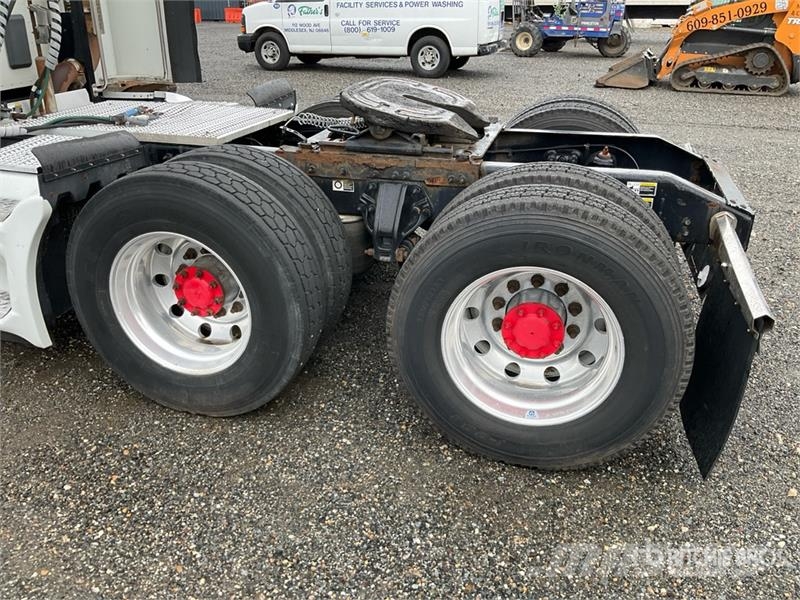 Peterbilt 579 Tractor Units