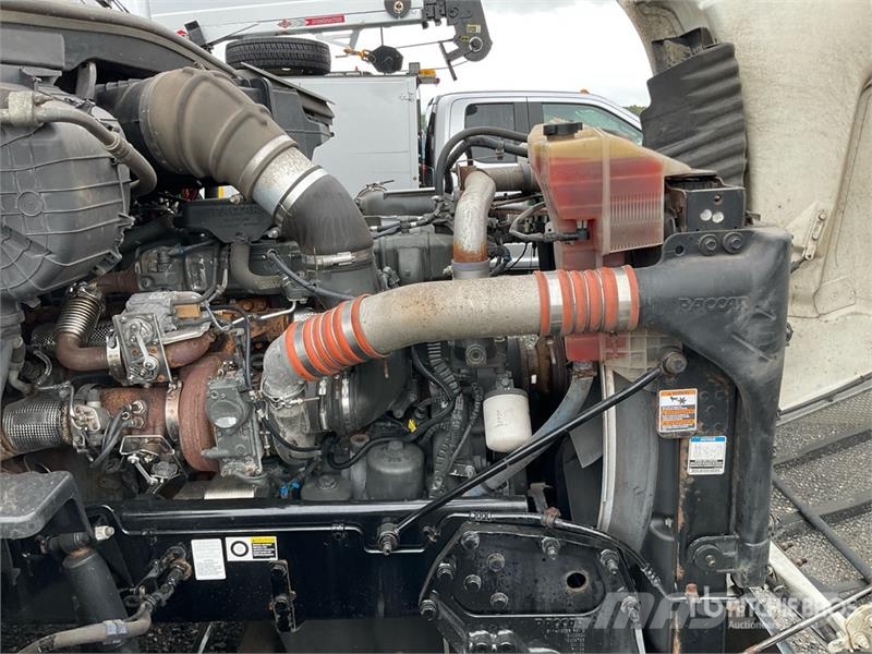 Peterbilt 579 Tractor Units