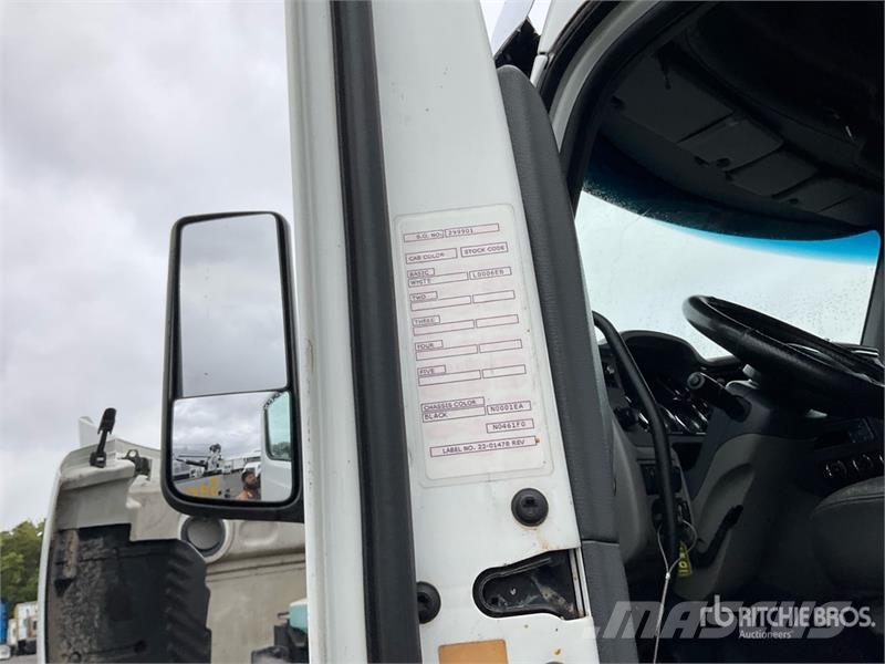 Peterbilt 579 Tractor Units