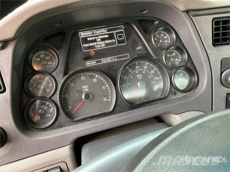 Peterbilt 579 4x2 S/A Day Cab Truck Tractor (Inoperable) Prime Movers
