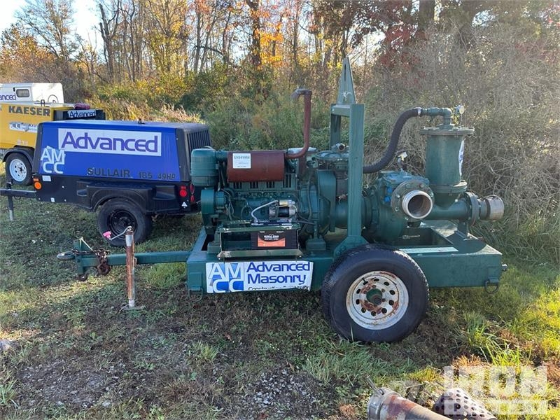 Pioneer Trailer-Mounted Water Pump Bombas de agua