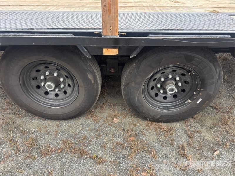 PJ Trailers Trailers 39 ft T/A Gooseneck Equipment Tr Rimorchio per il trasporto di veicoli