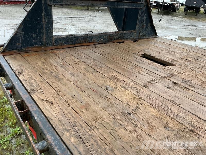 PJ Trailers Trailers FS-222 22 ft T/A Gooseneck Equip Prikolice za prevoz vozil