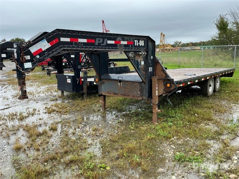 PJ Trailers Trailers FS-222 22 ft T/A Gooseneck Equip Prikolice za prevoz vozil