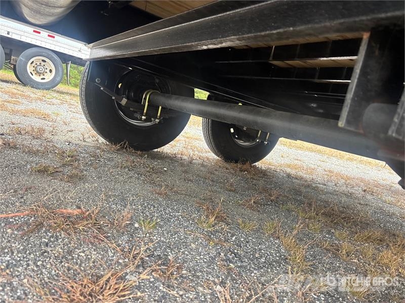 PJ Trailers Trailers Lq302 39 ft T/A Gooseneck Equipm Auto pārvadāšanas treileri