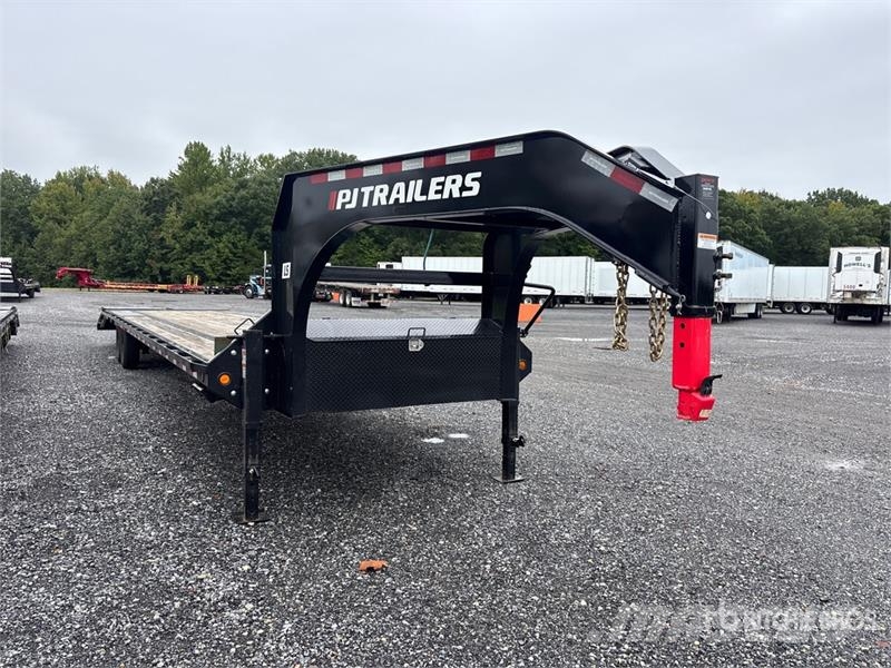 PJ Trailers Trailers LS402 49 ft T/A Gooseneck Equipm Prikolice za autotransportere