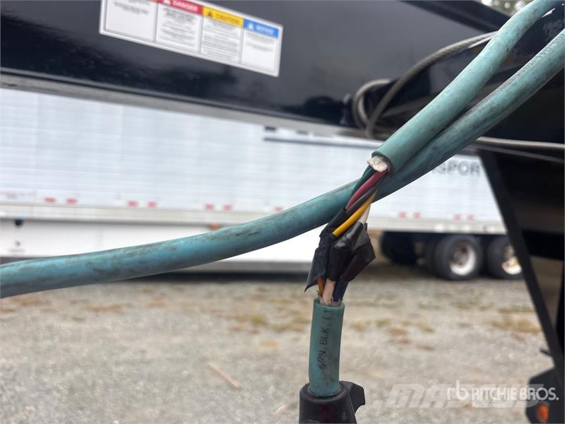 PJ Trailers Trailers Lq302 39 ft T/A Gooseneck Equipm Auto pārvadāšanas treileri