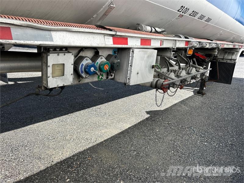 Polar 9500 gal T/A Tanker Trailer Tanker trailers