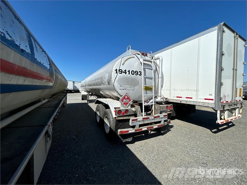 Polar 9500 gal T/A Tanker Trailer Tanker trailers