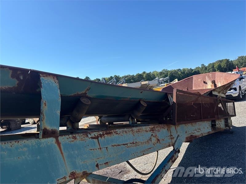 PowerScreen 32 in x 50 ft Portable Conveyor Muu