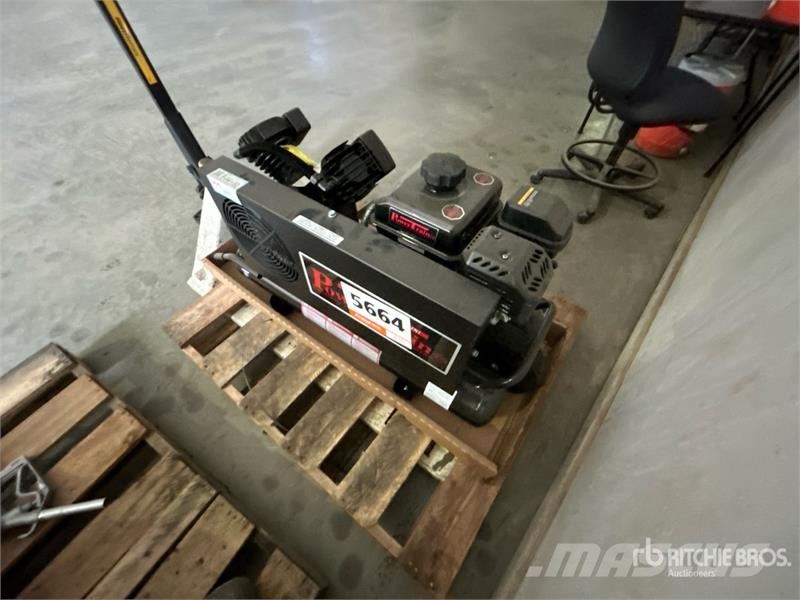 PowerTrain 11.2 cfm Skid-Mounted 10 gal Air Compre Kompresorji