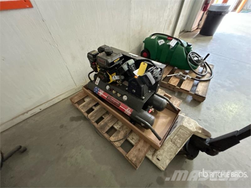 PowerTrain 11.2 cfm Skid-Mounted 10 gal Air Compre Kompresorji