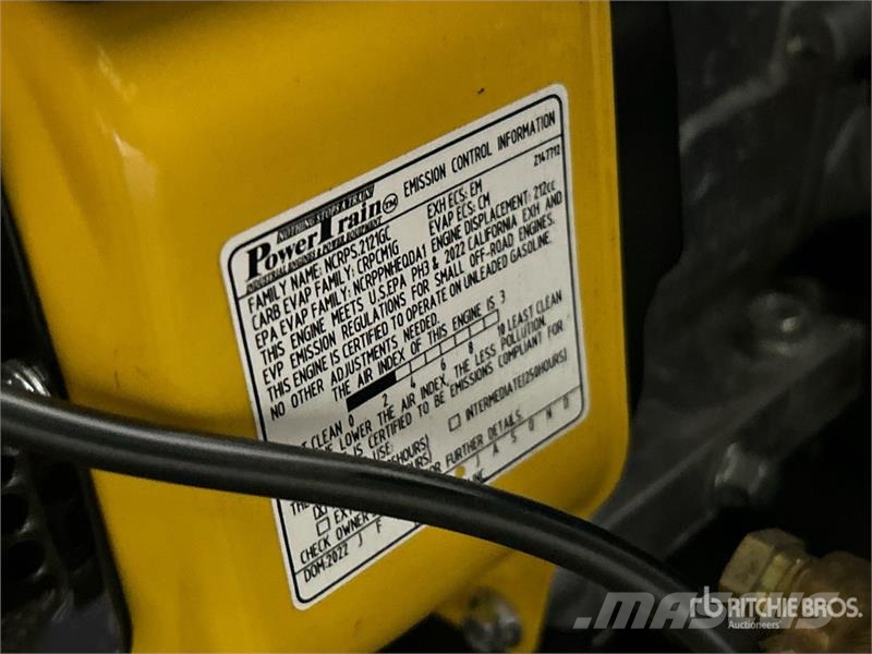PowerTrain 11.2 cfm Skid-Mounted 10 gal Air Compre Kompresorji