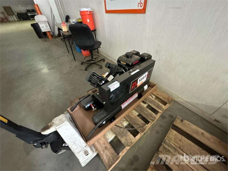 PowerTrain 11.2 cfm Skid-Mounted 10 gal Air Compre Kompresorji