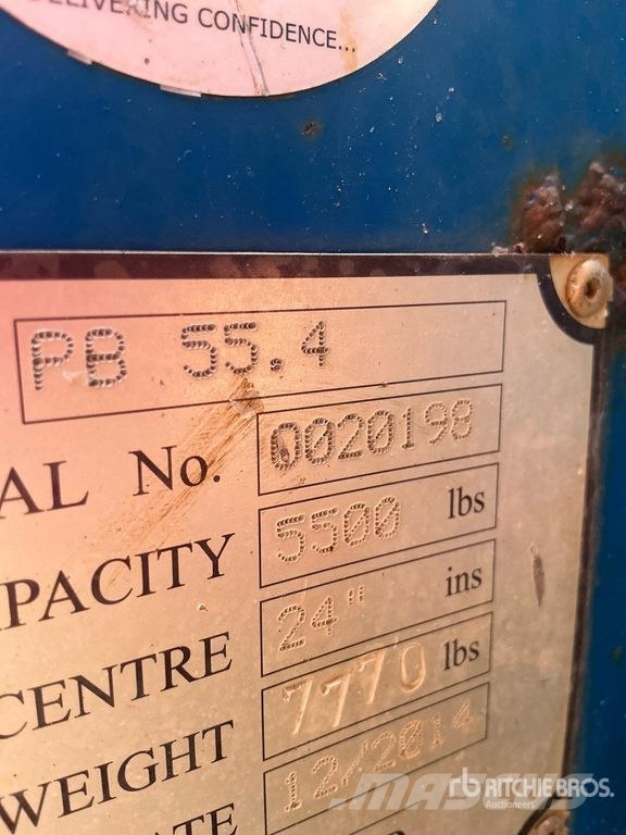 Princeton PB 55.4 5500 lb 3x3 Truck Mounted Forklift Ant sunkvežimių montuojami šakiniai krautuvai