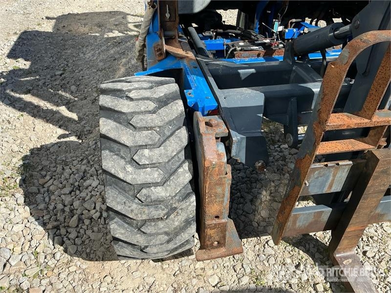 Princeton PB55.4 5500 lb 3x3 Truck Mounted Forklift Mobilni viljuškari
