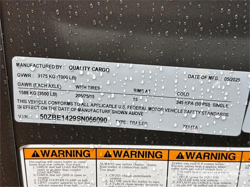 Quality Cargo 14 ft T/A Enclosed Trailer Furgons