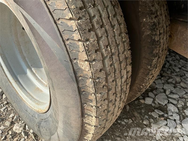  Quality Trailers Gooseneck Equipment Trailer مقطورات مركبات نقل