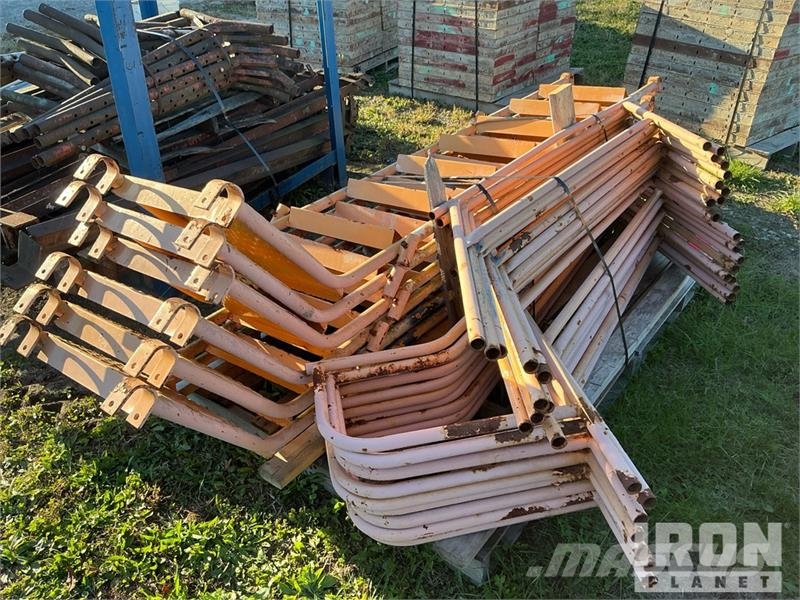 Quantity of (1) Pallets of Stairs and Railings For Stillads udstyr