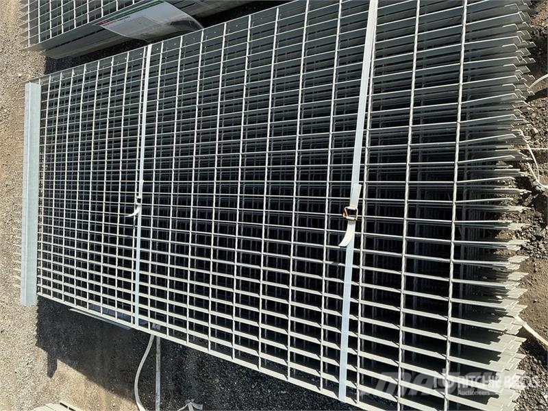 Quantity of (10) KJ K0703 Steel Grating (Unused) المصاعد والرافعات المادية