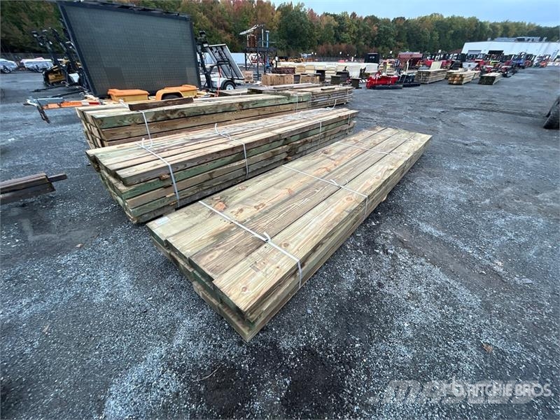  Quantity of (12) 4 in x 12 in x 16 ft Pressure Tre 其他组件