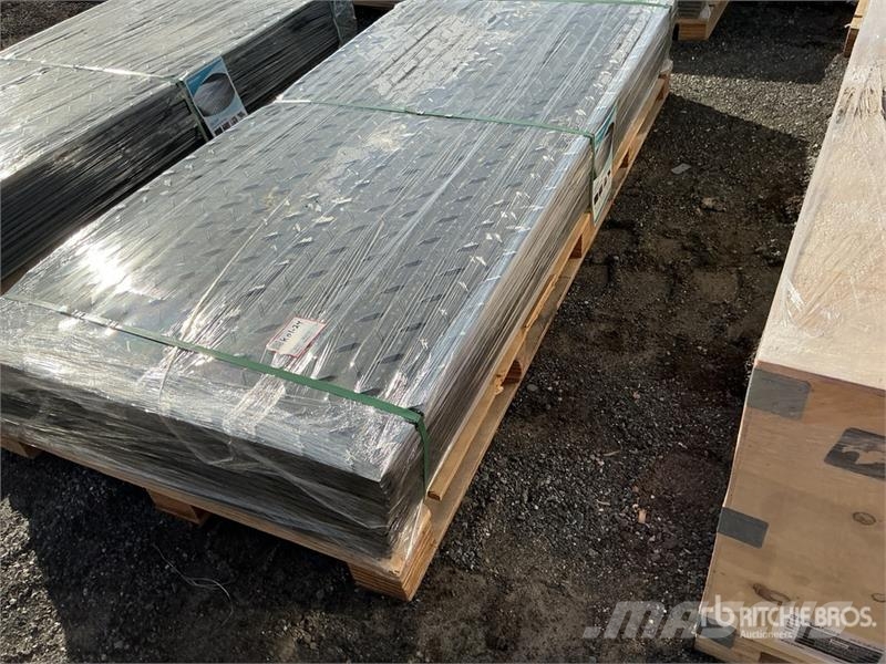 Quantity of (15) FPM Ground Protection Mats (Unus Аксесоари и резервни части за пробивни машини
