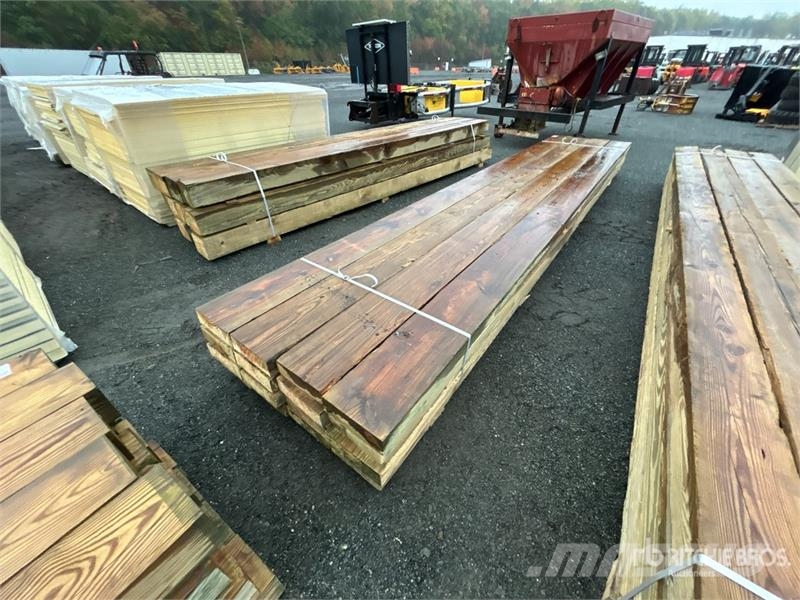  Quantity of (16) 4 in x 12 in x 20 Ft Pressure Tre 其他组件