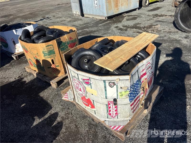Quantity of (2) Crates of Pneumatic Wheelbarrow Ti 轮胎、车轮、轮圈