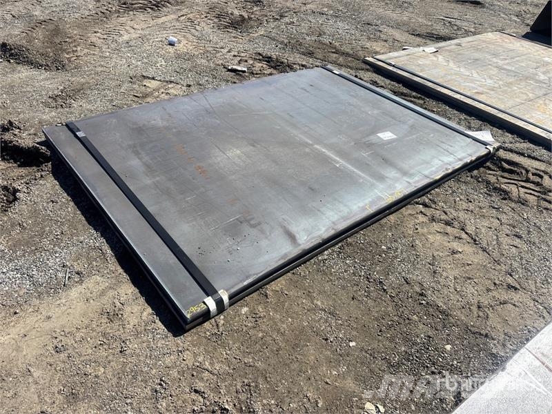 Quantity of (2) Kit Containers 61 ft x 87 ft (1 i Outros componentes