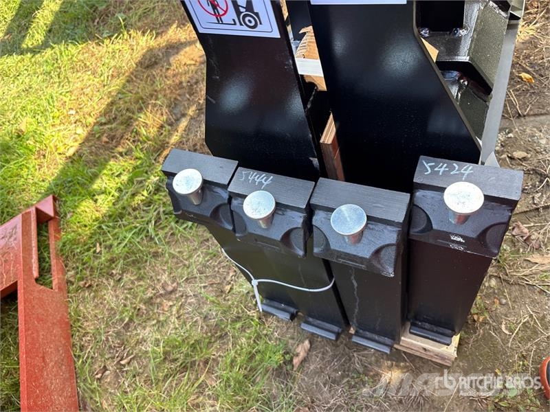 Quantity of (2) LYALS ALSF48 48 in Skid Steer For Garfos