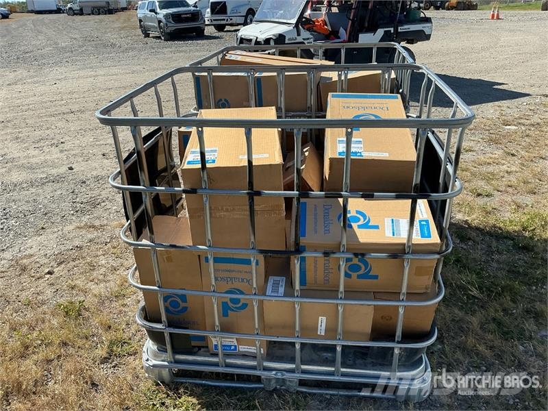  Quantity of (2) Pallets of Miscellaneous Air And H Transport Sonstige