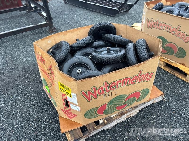 Quantity of (2) Pallets of Pneumatic Wheelbarrow T 轮胎、车轮、轮圈