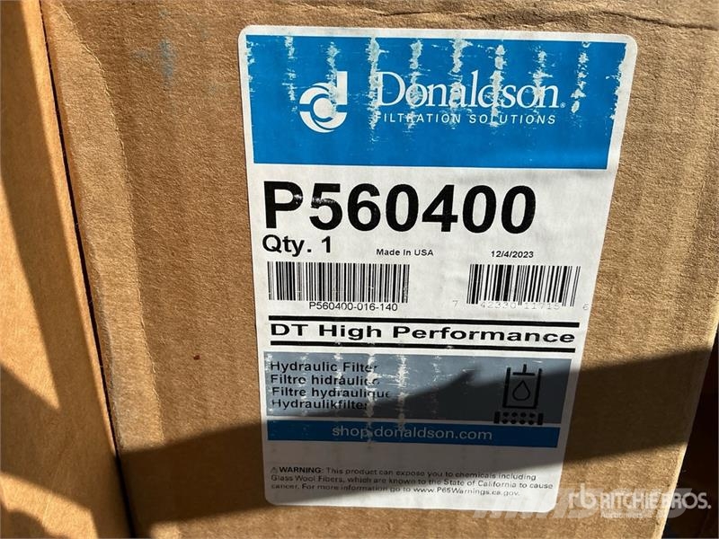 Quantity of (2) Pallets of Miscellaneous Air And H Transport Sonstige