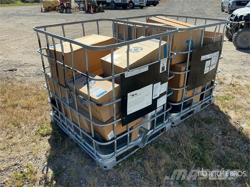  Quantity of (2) Pallets of Miscellaneous Air And H Transport Sonstige