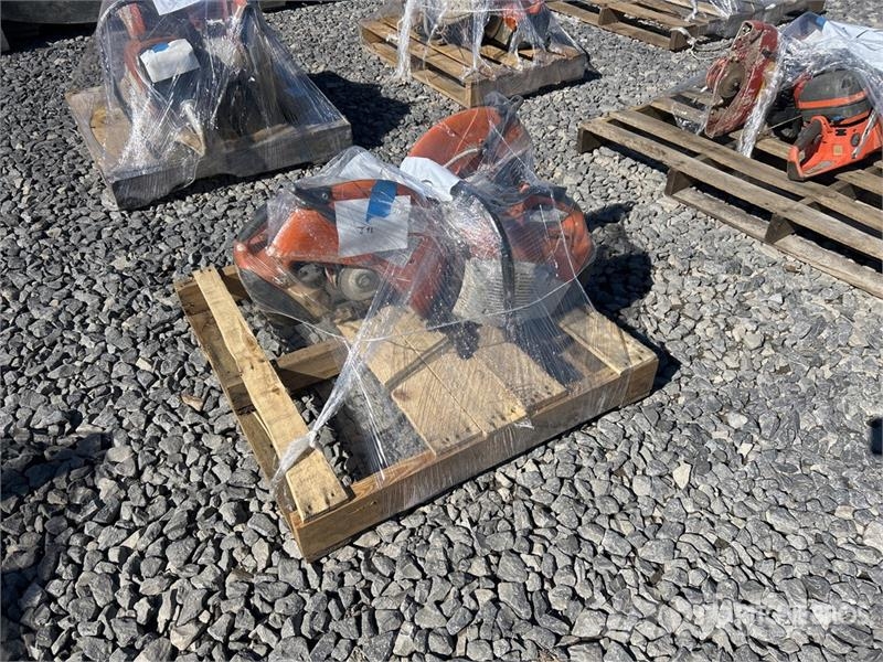 Quantity of (2) Stihl TS420 Concrete Saw Outros Florestal