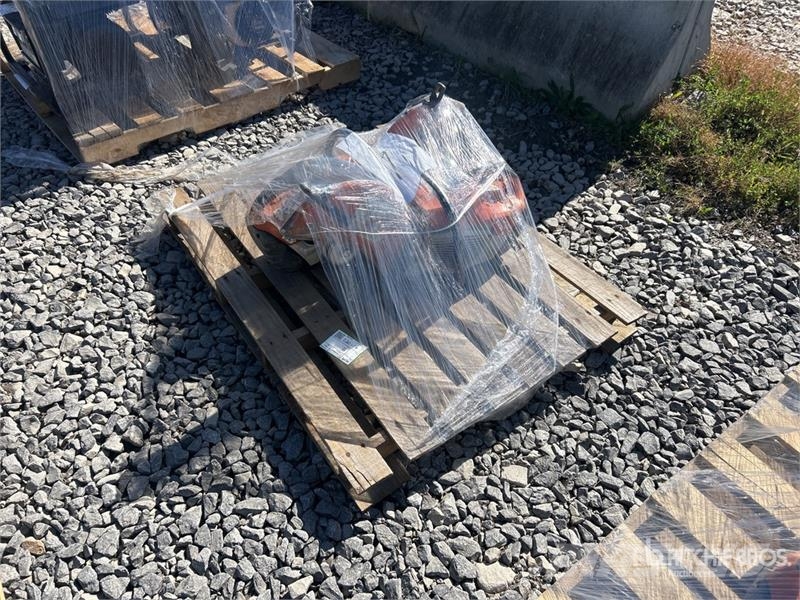 Quantity of (2) Stihl TS420 Concrete Saw Outros Florestal