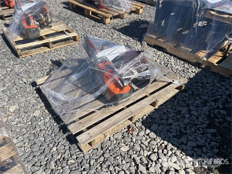 Quantity of (2) Stihl TS420 Concrete Saw Outros Florestal