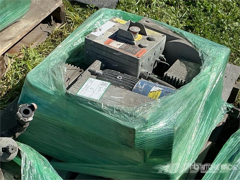 Quantity of (2) Tirak XE701P Electric Construction مكونات أخرى