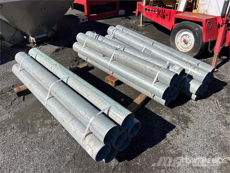  Quantity of (21) 6 In Galvanized Bollards Otros componentes