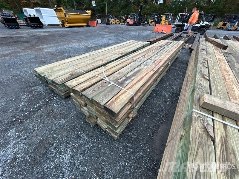 Quantity of (25) 4 in x 8 in x 16 ft Marine Grade Drugi deli