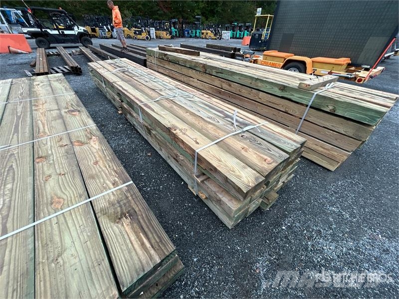 Quantity of (25) 4 in x 8 in x 16 ft Marine Grade Drugi deli