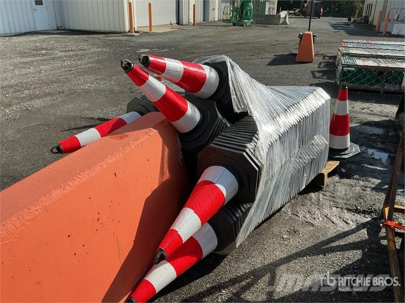 Quantity of (250) TSC 28 in Traffic Cones (Unused Rohrverlegeraupen