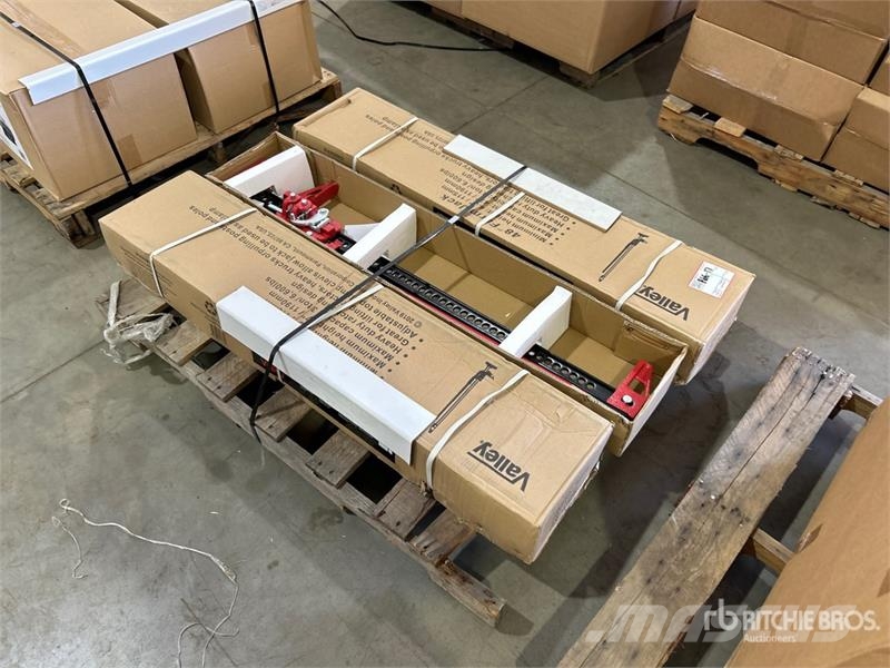  Quantity of (3) 4 ft Farm Jack Outros Florestal