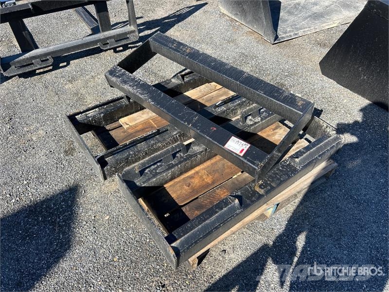  Quantity of (3) All-Star 46 in Skid Steer Attachme Drugi deli