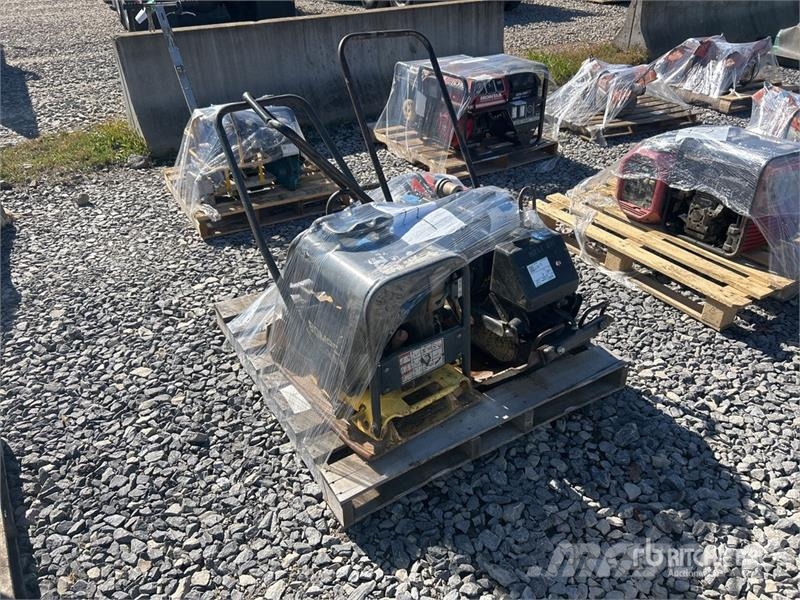  Quantity of (3) MBW AP3550, Bomag BPQ48D, & Briggs دكاكات أفقية