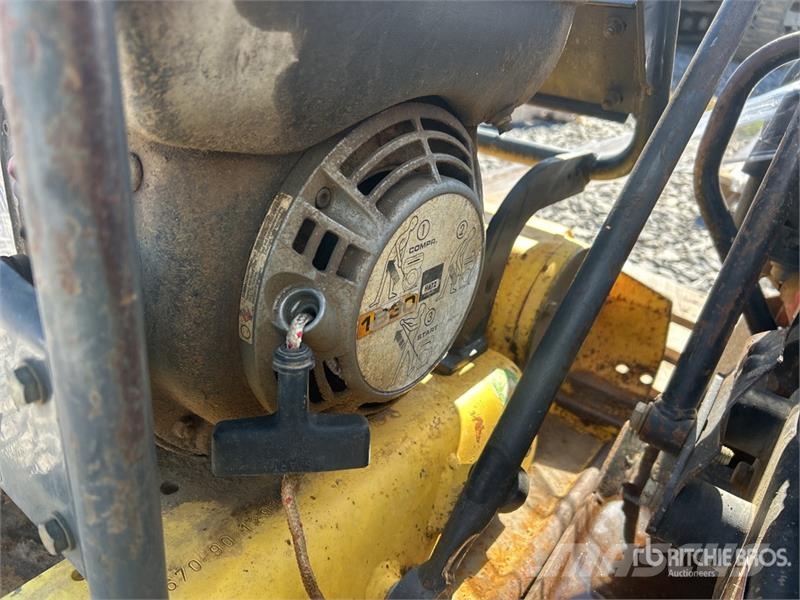  Quantity of (3) MBW AP3550, Bomag BPQ48D, & Briggs دكاكات أفقية