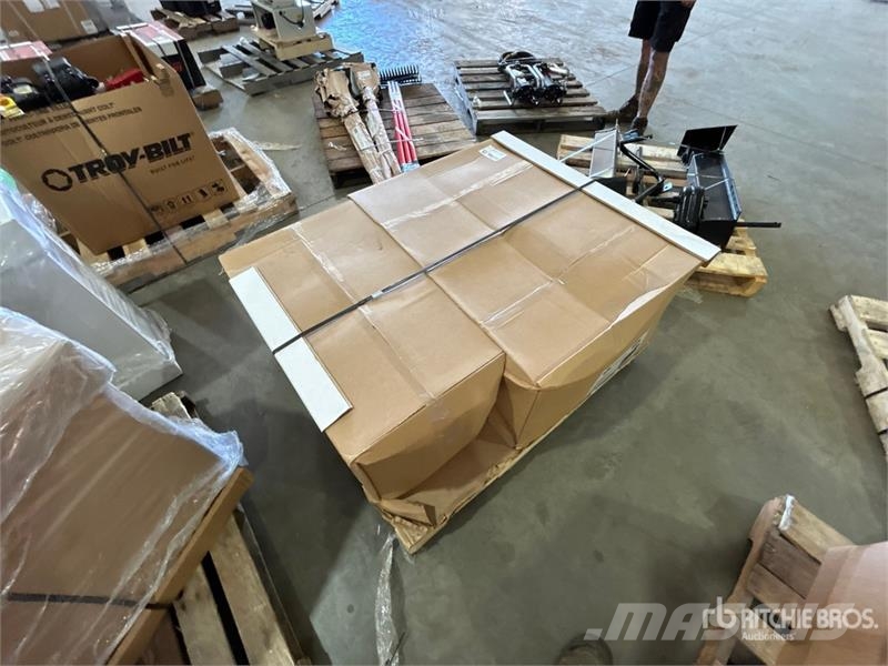  Quantity of (3) Mr. Heater 80000 BTU Space Heater Equipamento de aquecimento e descongelamento